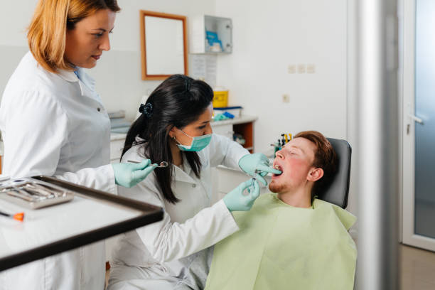 Best Emergency Tooth Extraction in Fairfield, IL